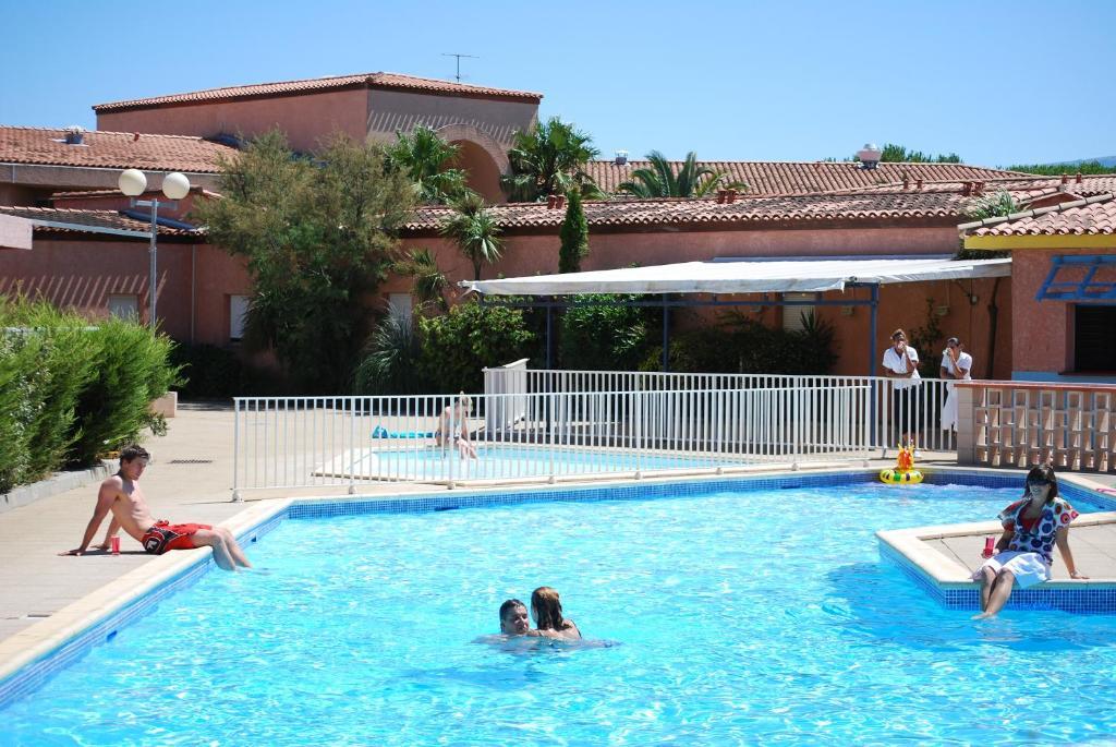 Lagrange Grand Bleu Vacances - Residence Les Jardins De Neptune Saint-Cyprien (Pyrenees-Orientales) Exterior foto